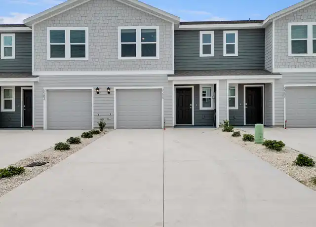 Property at 6585 SW 81st Loop, Ocala, FL, 34476, 3 beds, 2.5 baths, [object Object]