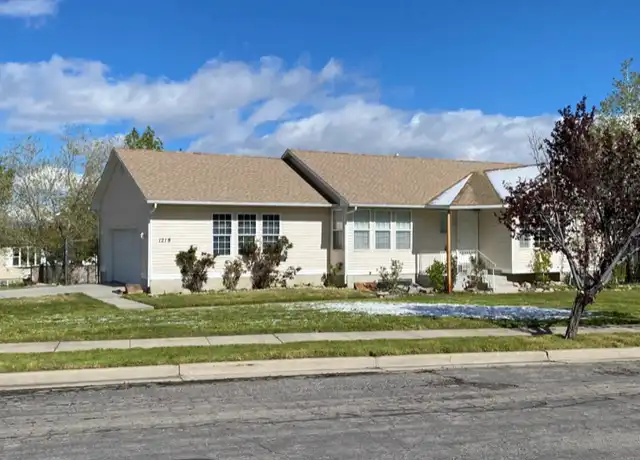 Property at 1218 Southwest Dr, Tooele, UT, 84074, 5 beds, 3 baths, [object Object]