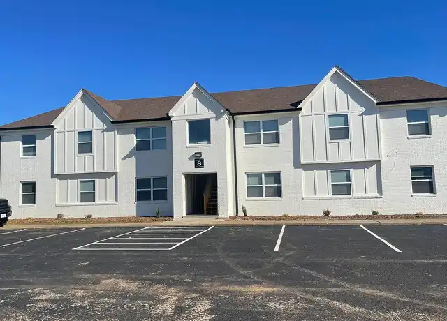 Property at Creekwood Flats - 109 Creekwood Ave, Bowling Green, KY, 42101, 1-2 bed, 1 bath, [object Object]