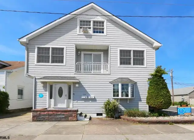 Property at 20 N Swarthmore Ave Unit B, Ventnor City, NJ, 08406, 3 beds, 2 baths, [object Object]