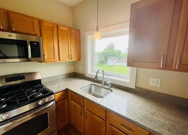 Property at 534 Boston Post Rd, Guilford, CT, 06437, 1 bed, 1 bath, [object Object]
