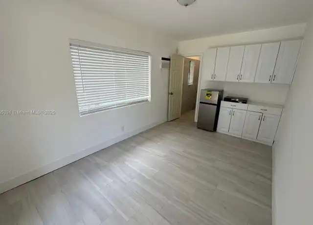 Property at 930 SW 29th St Unit C, Fort Lauderdale, FL, 33315, 0 beds, 1 bath, [object Object]