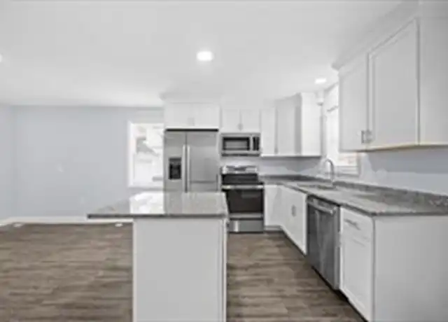 Property at 50 Tremont St #2, Taunton, MA, 02780, 3 beds, 1 bath, [object Object]