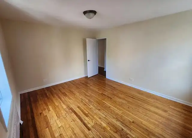 Property at 13921 85th Dr, Jamaica, NY, 11435, 1 bed, 1 bath, [object Object]