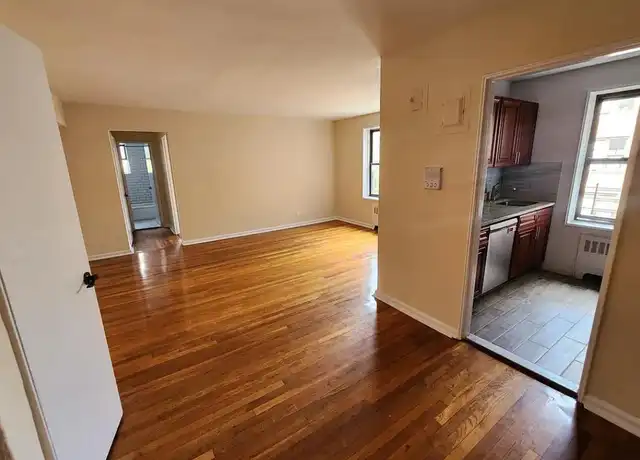 Property at 13921 85th Dr, Jamaica, NY, 11435, 1 bed, 1 bath, [object Object]