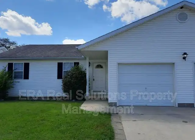 Property at 1040 N West St, Hillsboro, OH, 45133, 2 beds, 1 bath, [object Object]