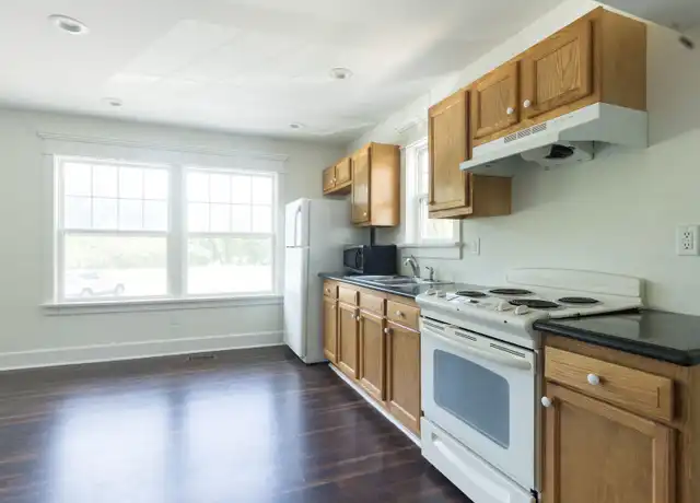 Property at 502 S Market St, Elizabethtown, PA, 17022, 1 bed, 1 bath, [object Object]