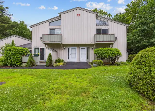 Property at 10 Wauwinet Ct #10, Guilford, CT, 06437, 2 beds, 1.5 baths, [object Object]