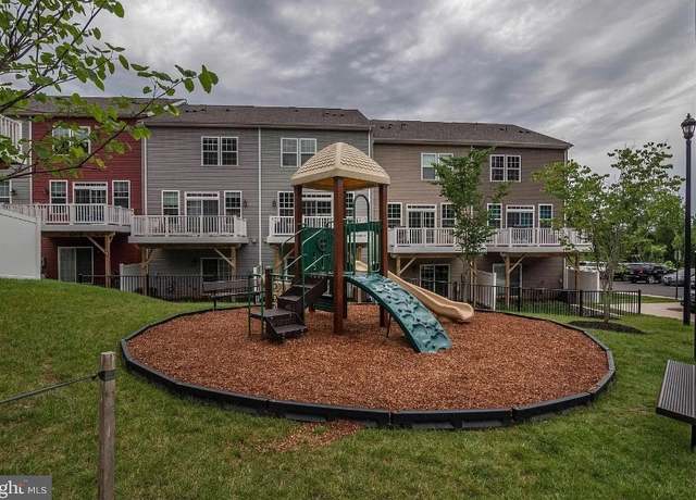 Photo of 6002 Camerons Ferry Dr, Haymarket, VA 20169