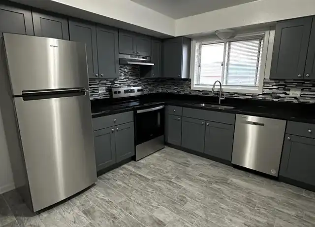 Property at 1418 Carol St, Park Ridge, IL, 60068, 2 beds, 1 bath, [object Object]