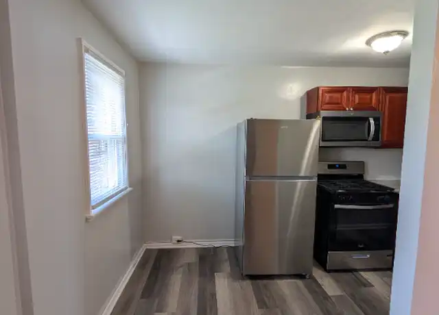 Property at 320 E Essex Ave Unit B, Lansdowne, PA, 19050, 2 beds, 1 bath, [object Object]