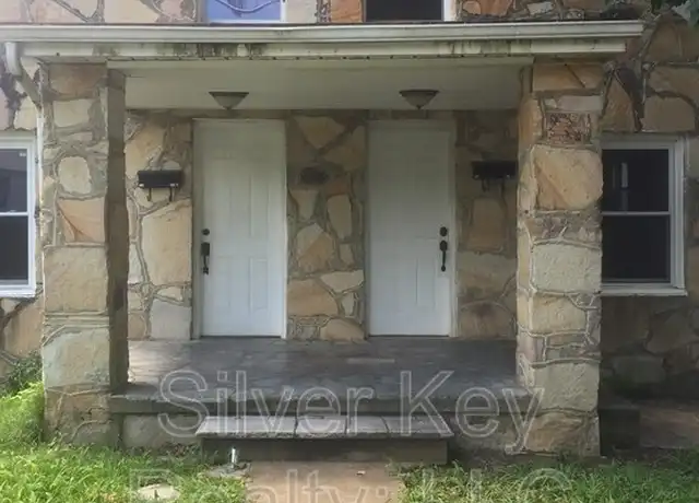 Property at 130 S Jackson St Unit B, Athens, TN, 37303, 2 beds, 2 baths, [object Object]