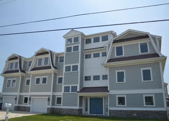 Property at 301 Schooner Ln, Mantoloking, NJ, 08738, 6 beds, 5.5 baths, [object Object]