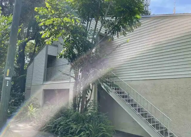 Property at 1015 SW 9th St Unit C22, Gainesville, FL, 32601, 1 bed, 1 bath, [object Object]