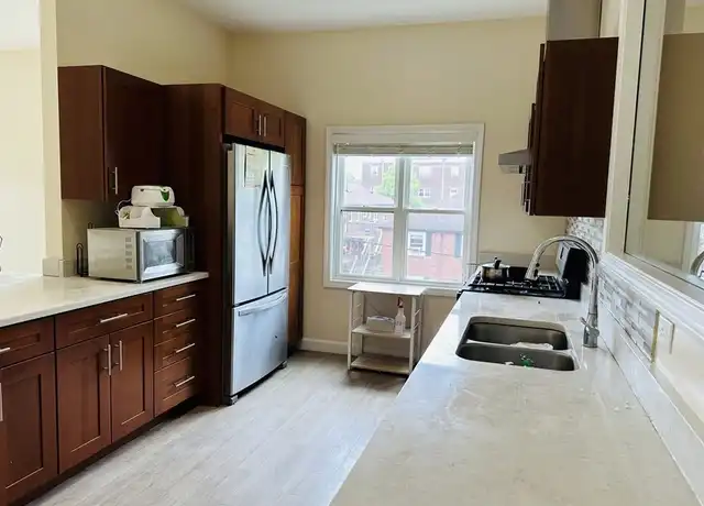 Property at 909 Hancock St Unit 1, Quincy, MA, 02170, 2 beds, 1 bath, [object Object]