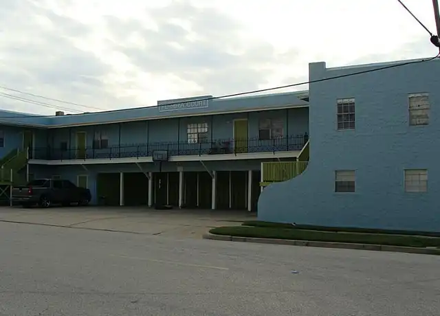 Property at 802 Avenue K Unit 2, Galveston, TX, 77550, 2 beds, 2 baths, [object Object]