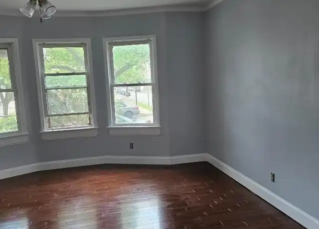 Property at 39 Pulaski Ave, Carteret, NJ, 07008, 3 beds, 1 bath, [object Object]