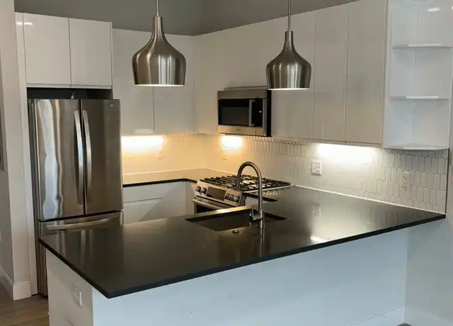 Property at 152 Liverpool St Ph 501, Boston, MA, 02128, 2 beds, 1 bath, [object Object]