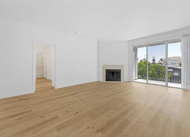 Property at 1175 E Ocean Blvd Unit 303, Long Beach, CA, 90802, 2 beds, 2 baths, [object Object]