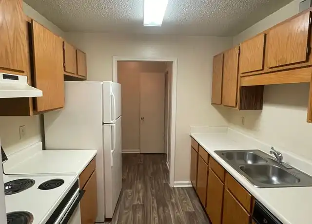 Property at 463 Alexander Ave Unit 104, Centreville, AL, 35042, 2 beds, 1 bath, [object Object]