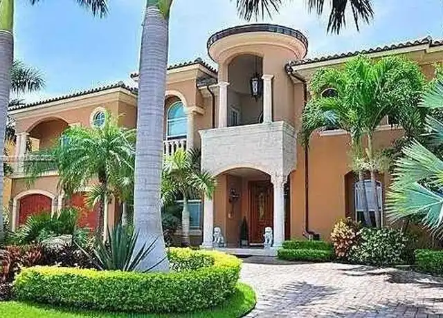 Property at 3320 NE 164th St, North Miami Beach, FL, 33160, 7 beds, 6 baths, [object Object]