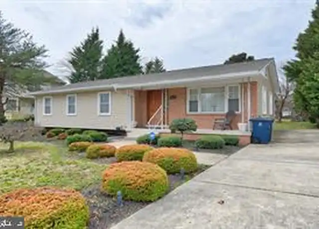 Property at 9401 Surratts Manor Dr, Clinton, MD, 20735, 3 beds, 2 baths, [object Object]