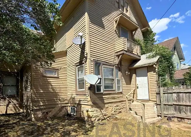 Property at 712 SW 16th St, Topeka, KS, 66612, 3 beds, 1.5 baths, [object Object]