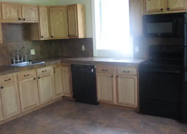 Property at 7347 Denniston Ave Unit 2, Pittsburgh, PA, 15218, 3 beds, 1 bath, [object Object]