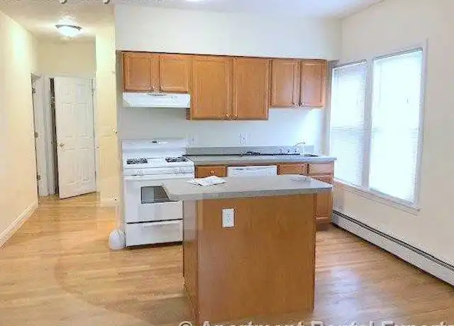 Property at 1 Hampshire St Unit 1, Cambridge, MA, 02139, 2 beds, 1 bath, [object Object]