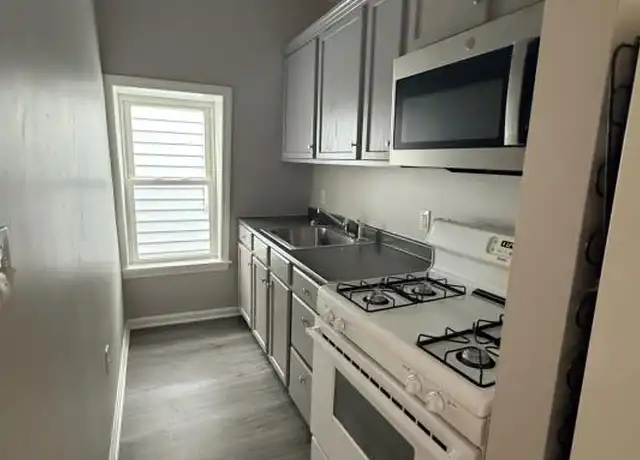 Property at 2046 N Main St, Fall River, MA, 02720, 2 beds, 1 bath, [object Object]