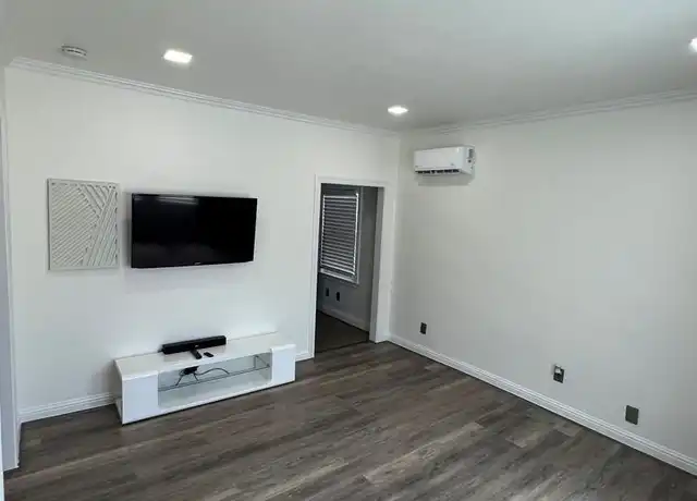 Property at 1929 26th Ave Unit 1, Oakland, CA, 94601, 0 beds, 1 bath, [object Object]
