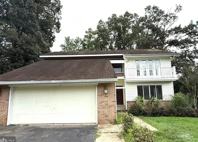 Property at 7811 Wendy Ridge Ln, Annandale, VA, 22003, 5 beds, 4.5 baths, [object Object]