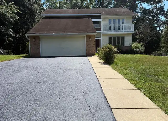 Property at 7811 Wendy Ridge Ln, Annandale, VA, 22003, 5 beds, 4.5 baths, [object Object]