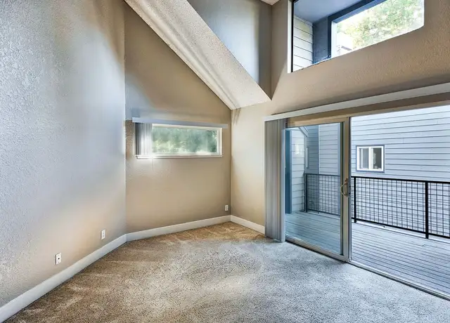 Photo of 655 Tennyson Rd, Hayward, CA 94544