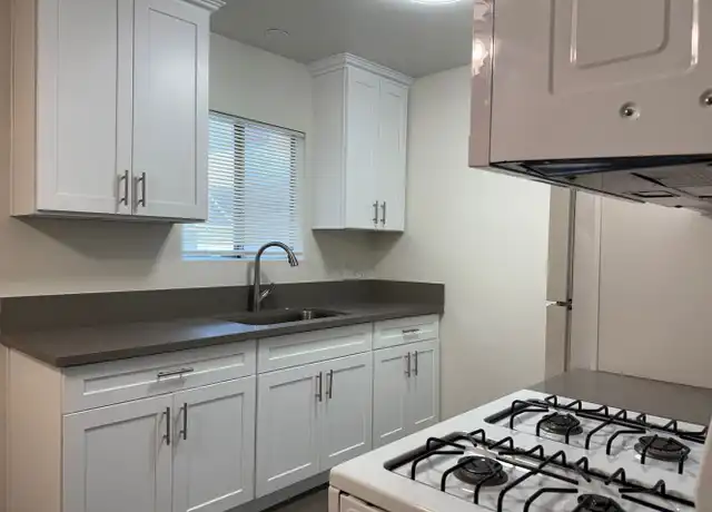 Property at 943 N Louise St #4, Glendale, CA, 91207, 1 bed, 1 bath, [object Object]