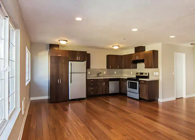 Property at 2318 NE Multnomah St Unit 11, Portland, OR, 97232, 4 beds, 2 baths, [object Object]