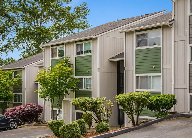 Photo of 18930 68th Ave NE, Kenmore, WA 98028