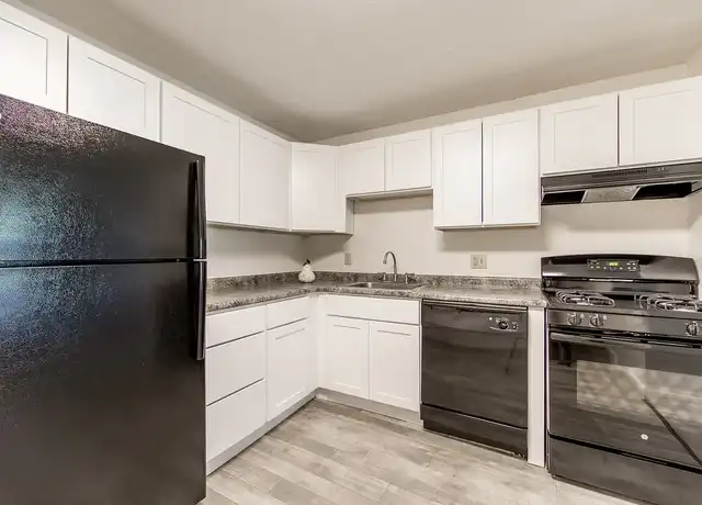Property at Pheasant Run Apartments - 9 Silver Dr, Nashua, NH, 03060, 0 beds, 1 bath, [object Object]
