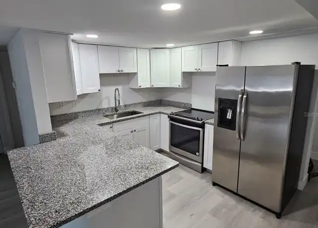 Property at 1953 W Skyline Dr, Clearwater, FL, 33763, 2 beds, 1 bath, [object Object]