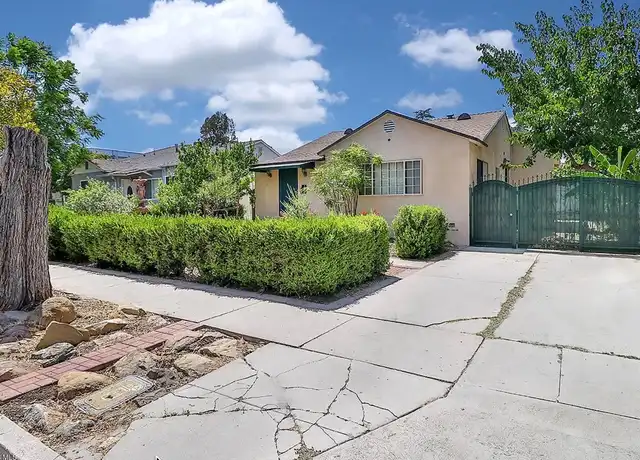 Property at 4915 Newcastle Ave, Encino, CA, 91316, 3 beds, 2 baths, [object Object]
