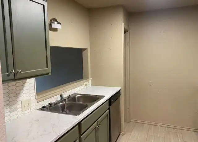Property at 10860 E 33rd St, Tulsa, OK, 74146, 3 beds, 1 bath, [object Object]