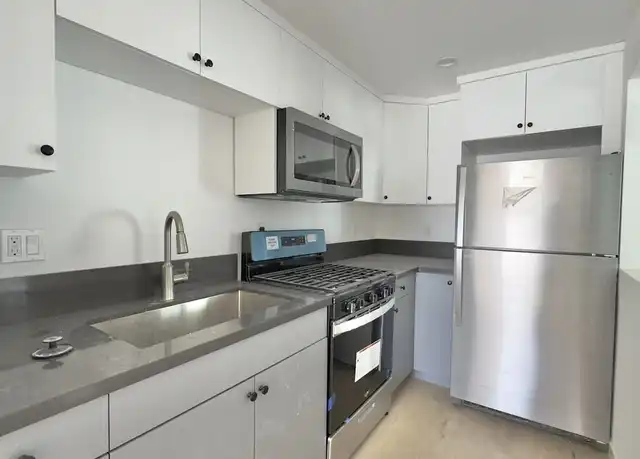 Property at 1732 Crenshaw Blvd Unit 1/3, Los Angeles, CA, 90019, 0 beds, 1 bath, [object Object]