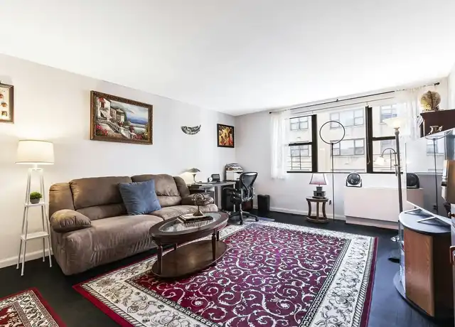 Property at 402 E 90th St Unit 10F, New York, NY, 10128, 1 bed, 1 bath, [object Object]
