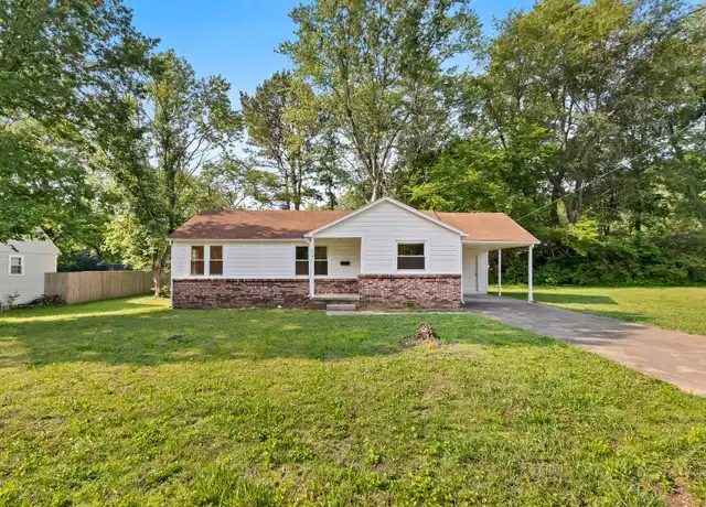 Property at 2941 W Anne St, Fayetteville, AR, 72704, 2 beds, 1 bath, [object Object]