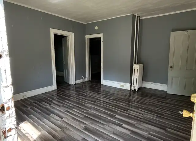 Property at 426 W Fourth St Unit 1, Elmira, NY, 14901, 1 bed, 1 bath, [object Object]