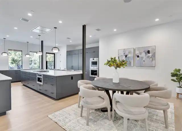 Property at 1601 Chelsea Ln, Austin, TX, 78704, 4 beds, 3.5 baths, [object Object]