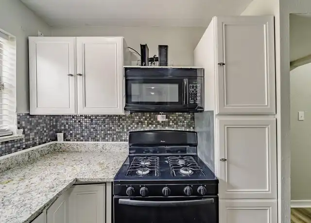 Property at 1509 Twin Post Ct, Arlington, TX, 76014, 1 bed, 1 bath, [object Object]