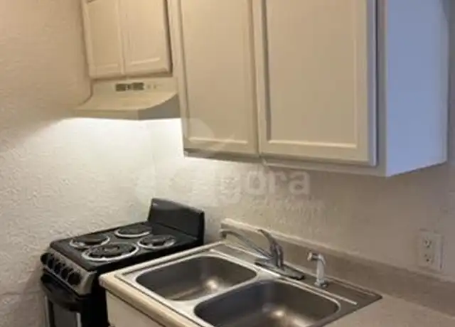 Property at 2010 Auburn Ave Unit 4, Dayton, OH, 45406, 1 bed, 1 bath, [object Object]