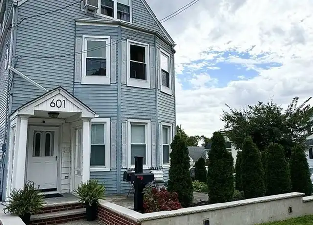 Property at 601 6th St, Carlstadt, NJ, 07072, 2 beds, 1 bath, [object Object]
