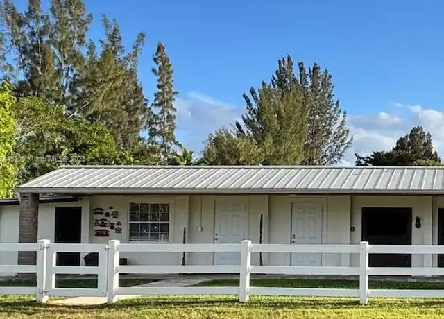 Property at 17220 SW 46th St, Southwest Ranches, FL, 33331, 1 bed, 1 bath, [object Object]